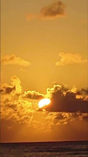 加山雄三／夕陽赤く #加山雄三 #夕陽 #赤く#昭和歌謡曲 #1966 年#ヒットソング #ショート #懐かしい曲 #shorts #大好きな曲 #大人気 #いい曲 #hitsong #hit