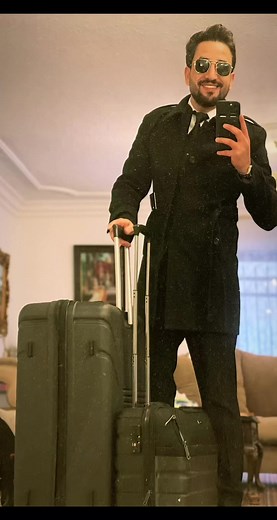 Airplane Journey: Pilot's Perspective from the Cockpit