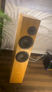 Oephi loudspeakers, Lampizator & Bonawatt amplifiers #loudspeakers #highendaudio #audiophile #hifi #audiophile #loudspeaker #highendaudio #loudspeakers | Audiophiles.eu