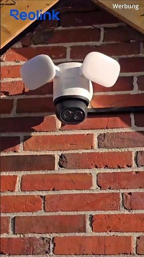 The #Reolink Trackflex Floodlight is a great combination of surveillance camera and floodlight.