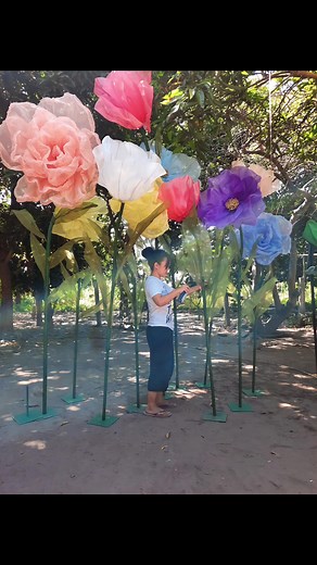 DIY Giant Flower Decorations for Stunning Events