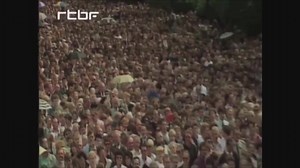 Vandaag is het exact 25 jaar geleden dat Koning Boudewijn is overleden. Koning Boudewijn was de vijfde Koning der Belgen en regeerde van 1951 tot 1993. Il y a aujourd’hui exactement 25 ans disparaissait le Roi Baudouin. Le Roi Baudouin était le cinquième Roi des Belges et a régné de 1951 à 1993. #OpenMonarchie Archief/archives: VRT & RTBF | Belgische Monarchie Monarchie belge Belgian Monarchy