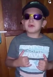 Cadê o sorriso, se sabe que meu dente ta pá kkkkkkk | Tony Country