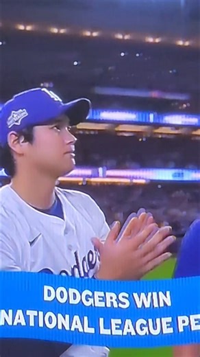 DODGERS WIN 2025 NATIONAL LEAGUE PENNANT: MILWAUKEE BREWERS VS. LOS ANGELES DODGERS: MLB NLCS GAME 4