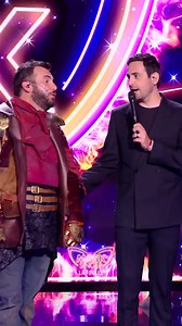 260K views · 3.7K reactions | #MaskSinger  Si quelqu'un a une astuce pour réparer un trophée, Kev Adams est preneur ! ⏰ RDV mardi à 21h10 sur TF1 et MYTF1 | Mask Singer | Facebook