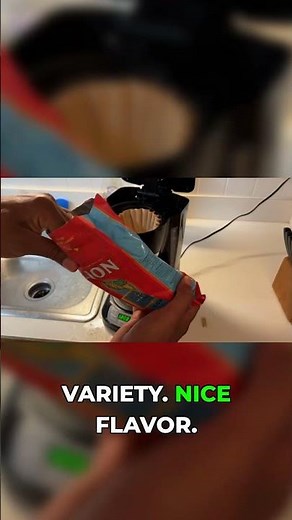 Making coffee in a Black & Decker coffee maker! . ASMR #ASMR