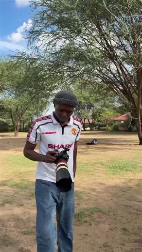 Behind the Scenes with Emma Naz: A Unique Photoshoot