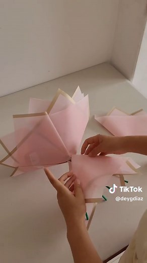 Cómo forrar un ramo sin base paso a paso