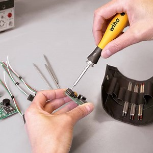 16 reactions | Variable in length and variety! The mixed 6-pcs. screwdriver with interchangeable blade set SYSTEM 6 ESD comes in a neat roll-up bag. The ESD tool handles have a surface resistance of 10 to the power of 6 to 10 to the power of 9. More info: www.wiha.com/int/en/31497 | Wiha | Facebook