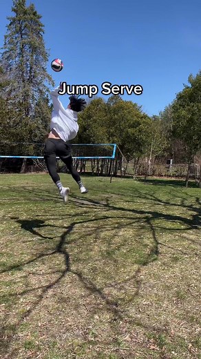 The Underhand Jump Serve is the best serve in volleyball. #volleyball #haikyuu #fyp #volleyballplayer