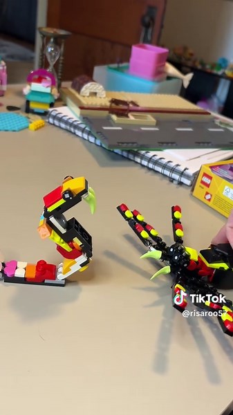 Increíble set de Lego de araña y serpiente 31159