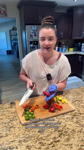 Skylar Toth on Instagram: "These turned out sooo yummy you can use the candied jalapeños on burgers, nachos, charcuterie, endless opportunities!! 😍 & banana peppers I love on sandwiches, subs and salads!! I did not properly can these I just put into the fridge so look up a tutorial if you want them shelf stable! Candied jalapeños: 2 cups sugar, 1 cup apple cider vinegar, 1/4 cup honey, 1 tsp smoked paprika, 1/2 tsp ground cumin, 4 garlic cloves thinly sliced Banana peppers: 1 cup apple cider vi