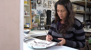 4.4K views · 55 reactions | It's a big day of culture in Grafton Starting with the official opening of the solo exhibition by Lismore artist Penny Evans. Here's a story on Penny and how art changed her life. Grafton Regional Gallery #makersandcreators ABC Open Penny Evans Art | ABC North Coast | Facebook