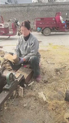 Tree cutting machine