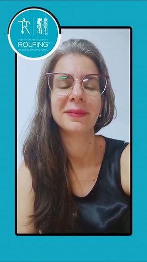 ✨ROLFING ✨ Esta semana está sendo dedicada à Ida Rolf e seu legado, que foi a criação do método ROLFING ® - Integração Estrutural. Ontem dia 19/05, Ida Rolf completaria 129 anos, uma mulher visionária e pioneira no estudo das fáscias, e que através do toque, da relação com a gravidade e de um olhar integrativo para o ser humano, abriu possibilidades de organização corporal que se traduzem em autoconhecimento, eficiência de movimento e ampliação da consciência do ser. Neste vídeo, @17roalves faz 