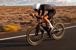 BMC & Red Bull F1 Make New Speedmachine, the World's Fastest TT & Tri Bike