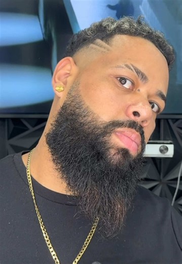 Learn to groom your own beards. #barberia #haircuts #fyp #barbershop | Beard Grooming
