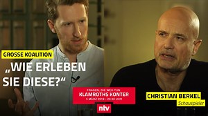 Heute spricht Louis Klamroth mit Christian Berkel (Schauspieler und Autor) über seine jüdischen Wurzeln, über den in ganz Europa lauter werdenden Antisemitismus, und darüber, wie zufrieden er noch mit der Großen Koalition ist. ► Klamroths Konter um 23:30 Uhr auf n-tv und bereits jetzt in den n-tv Apps und in der n-tv-Mediathek: http://bit.ly/Berkel_bei_Klamroth. | probono TV