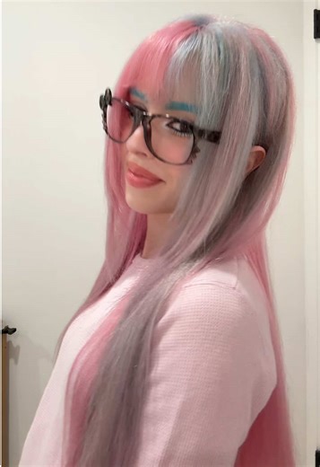 snowcone (@snowwcone_)’s video of Snow Cone