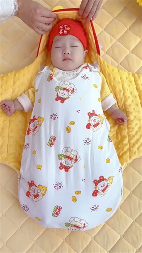 Baby Sleep Sack vs Blanket? This Swaddle Wins for Winter