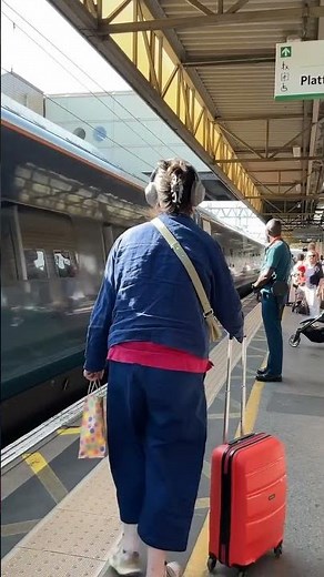 Class 390 Arriving At Milton Keynes Central. #uk #railway #trainspotting #awc #class390 #milton