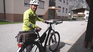 24K views · 181 reactions | Der 82-Jährige Albert Tatschl hat es geschafft: 250.000km mit dem Rad. Auch einige Schicksalsschläge halten den Bucher nicht auf. | tirol tv | Facebook