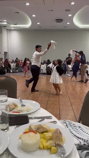 Marinera Cantada: Así Baila Mi Trujillana con Amor