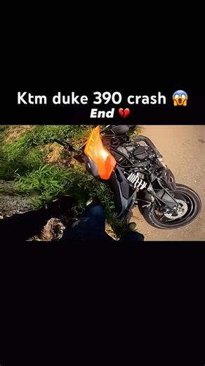 KTM 390 Crash ❌​#ktm #duke390 #bikecrash #accident #motovlog #ktmindia #shorts #viral #trending