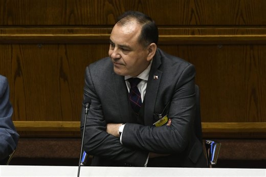 Senado define este lunes acusación constitucional en contra de juez Antonio Ulloa