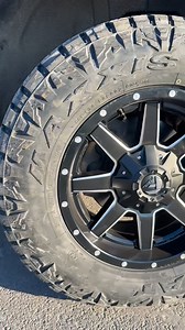 2017 Chevy 1500 we installed a 2" Rough Country level to clear 285/65/18 Maxxis ATs mounted on 18x9 Fuel Off-Road Mavericks. Come holla!! #chevy #leveledtrucks #wheels #wheelsandtires #wheelkings | HD Truck Center