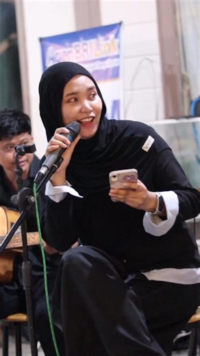 Rizal Photoart on Instagram: "Via Vallen - Sayang, Live Music at Cafe Harsa • #rizalkim #livemusic #acoustic #cafe #viavallen"