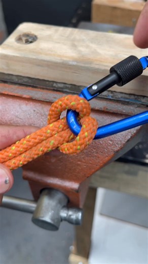 2.4K views · 13 reactions | The technique that took a climber to the top Simple and safe climbing method #CaliGarage #MountainHack #PeakFocus | RIG DIY USA | Facebook