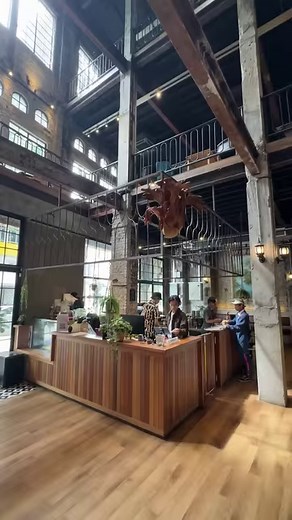 Beautiful Cafe in KL looks like a New York loft 📍 Light Capture Café by H.Ö.N [no pork & no alcohol] | KL Foodie