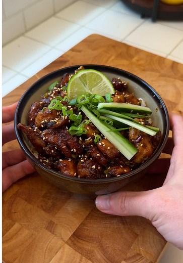 Sesame Peanut Chicken Rice Bowl (Easy Weeknight Dinner)