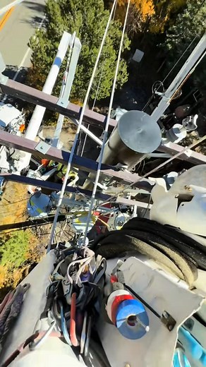 52K views · 846 reactions | That jib was screaming Credits TT jacobbstonee #lineworkers #linemanlife #linemanpride #linepride #EssentialWorkers #linemanstrong | LineCrate | Facebook