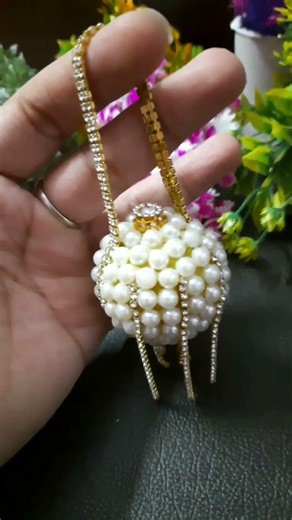 handmade purse for radha rani#gauraji#beautiful purse making at home#diycraft #use of waste material