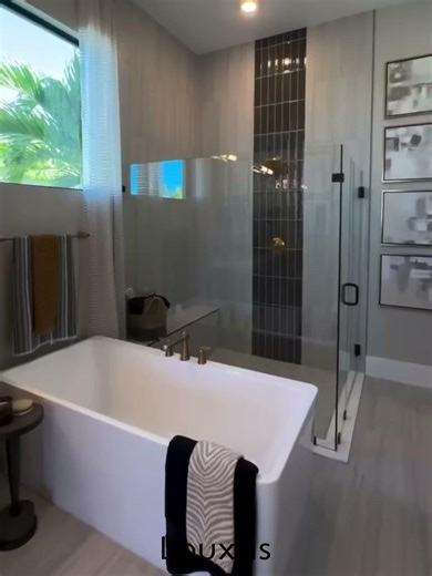 Modern Home Tour | Dark Kitchen Design | Louxas