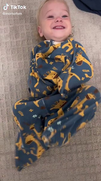 No calming bedtime routine tonight 😂 #laughingbaby #happyguy #bedtimeroutine #giggleskids #goodnight #zipadeezip #milesofsmiles #babyfever