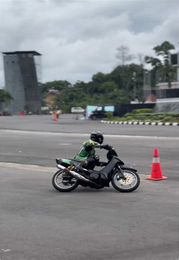 Motorcycle Riding Tips and Techniques for Beginners