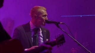 Uncover the incredible sound of Tyler Childers at Red Rocks Amphitheater! Step backstage with Tyler Childers and his production team to discover why the KSM8, KSM313 and Beta 181 microphones were essential to his performance. Vincent Adam Paul - Director /Showrunner Footage courtesy of 7 Cinematics - Production Company | Shure