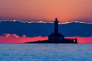 Medulin in a Page: Dinosaurs, Relaxation, Amazing Views, Surfing - Total Croatia