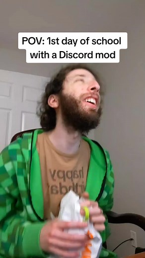 the first day of school can be very tough and scary. hopefully you get to become friends with a Discord moderator. I hear they can help you calm your nerves #pov #cringe #fyp