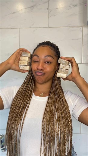 🛁✨ 𝟱 𝗠𝗼𝗻𝘁𝗵𝘀 𝗼𝗳 𝗟𝘂𝘅𝘂𝗿𝘆 𝗳𝗼𝗿 𝗝𝘂𝘀𝘁 $𝟮𝟬! ✨🛁 Pure, natural, and oh-so-refreshing! 🌿💛 Our 𝗠𝗶𝘅𝗲𝗱 𝗦𝗼𝗮𝗽𝘀 𝗕𝗼𝘅 is packed with 30 premium bars made from natural oils, butters, herbs, and extracts—deeply cleansing, rejuvenating, and healing for your skin. 💦 ✅ 𝗔𝗺𝗮𝘇𝗶𝗻𝗴 𝗹𝗮𝘁𝗵𝗲𝗿 for a truly refreshing bath ✅ 𝗚𝗲𝗻𝘁𝗹𝗲 & 𝗻𝗼𝘂𝗿𝗶𝘀𝗵𝗶𝗻𝗴 with no harsh chemicals ✅ 𝟯𝟬 𝗯𝗮𝗿𝘀 = 𝟱 𝗺𝗼𝗻𝘁𝗵𝘀 𝗼𝗳 𝘀𝗸𝗶𝗻𝗰𝗮𝗿𝗲 𝗳𝗼𝗿 𝗷𝘂𝘀𝘁 $𝟮𝟬! 💰 Why buy one 