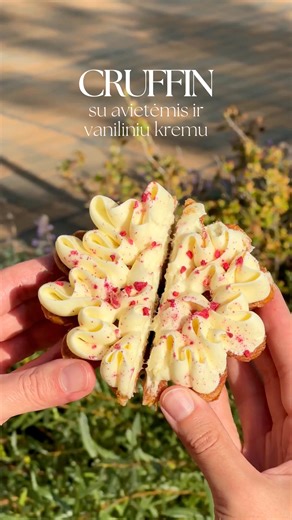 Kiekviena bandelė - sluoksnių, traškumo ir šviežumo derinys. 縷 Užeikite gyvai ir išsirinkite savo mėgstamą skonį. PC Europa | Ali šokoladinė | Facebook