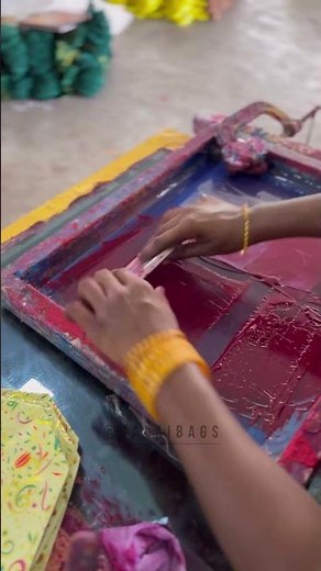 Custom 5-Color Metallic Floral Print on Matte Gift Bags! 🎁 Birthday perfection.