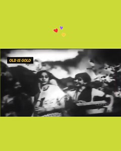 Song : Chup Chup Khade Ho Movie: Badi Behan {1949} #oldisgold #songs #bollywoodsongs #oldsongs #LataMangeshkar | Old is Gold