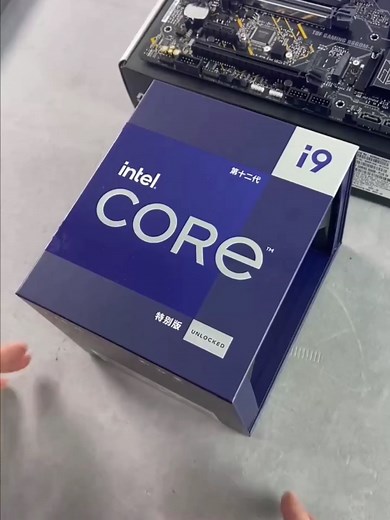 Building a High-Performance PC with Intel i9-12900KS and Quadro P4000