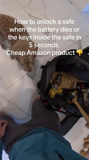 How to unlock a safe when the battery dies or the key inside the safe. #unlocksafe #batterydied #safecracking #safeykeychains #amazonsafe | Calabrese