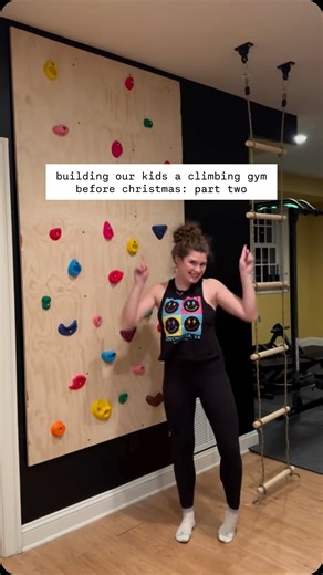Emily Smith on Instagram: "“WOAHHHH” so happy with how much we got done in the week before christmas 🤗 we still have so many ideas of things to add to this structure over & i can’t wait to see it grow with them! #kidsclimbing #diyhomeprojects #homegymideas #kidsgym #rockclimbingwall"