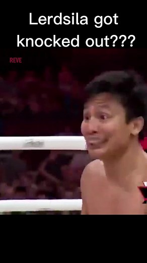 Lerdsila was so close to getting knocked out #muaythai #martialarts #kickboxing #lerdsila #เลิศศิลามวยไทยยิม #knockouts